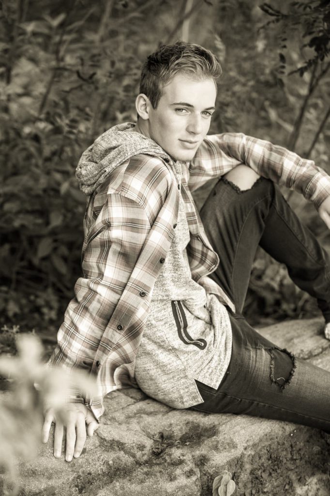 fall senior photo boy flannel